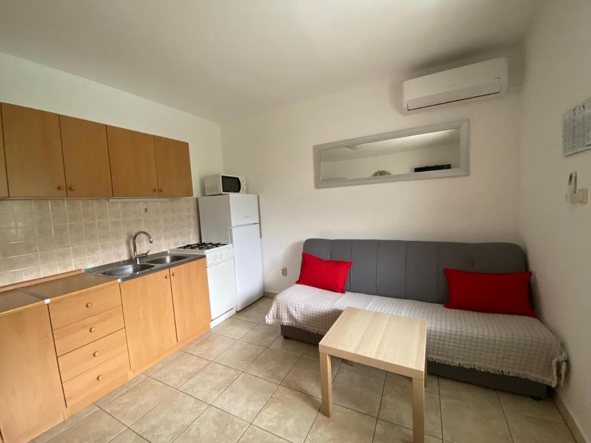 Apartments Anna III Baska  Luaran gambar